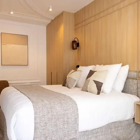 Splendid 2br 6p Near Palais Royal *